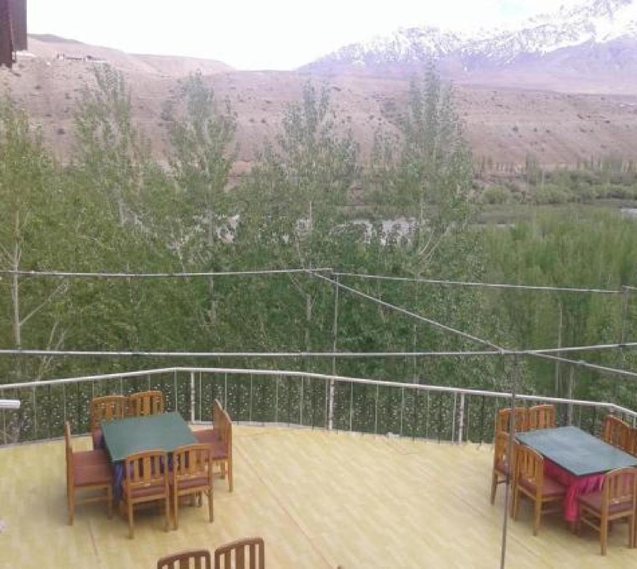Hotel Suru View Kargil Exterior photo